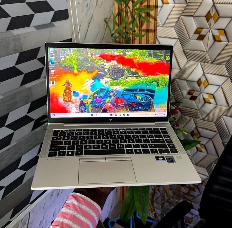 HP EliteBook 840 G8